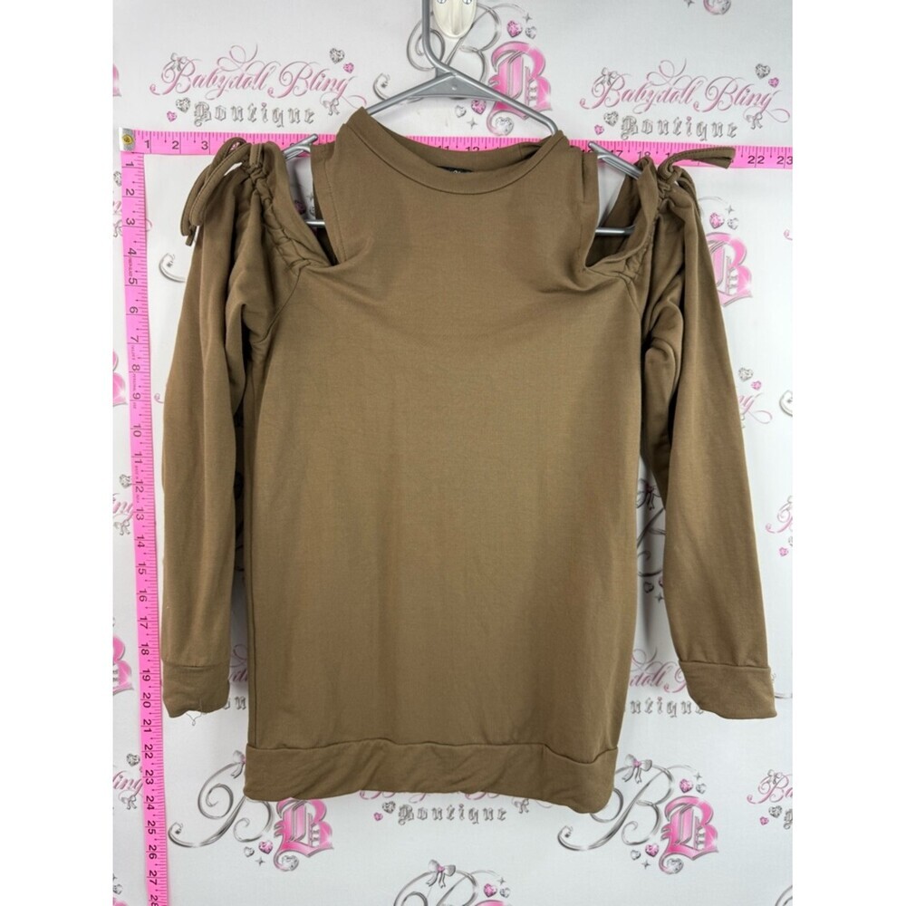 Lea & Viola sweater cinch ties Cold-Shoulder Long Sleeve Top in Tan